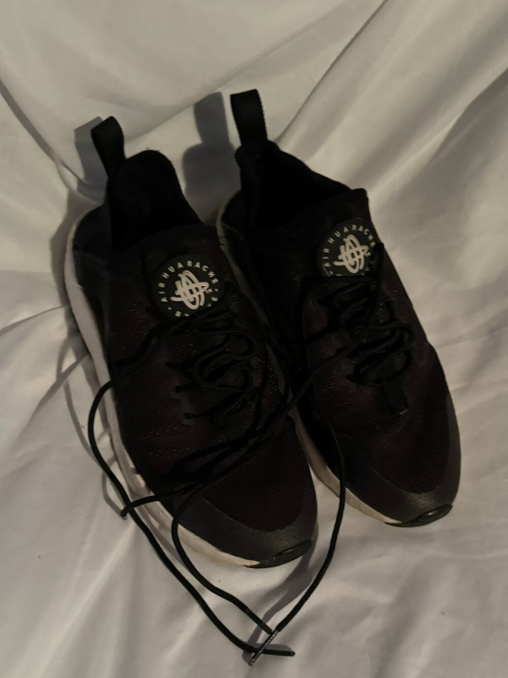 Nike Air Huarache shoes black and white Size 6.5